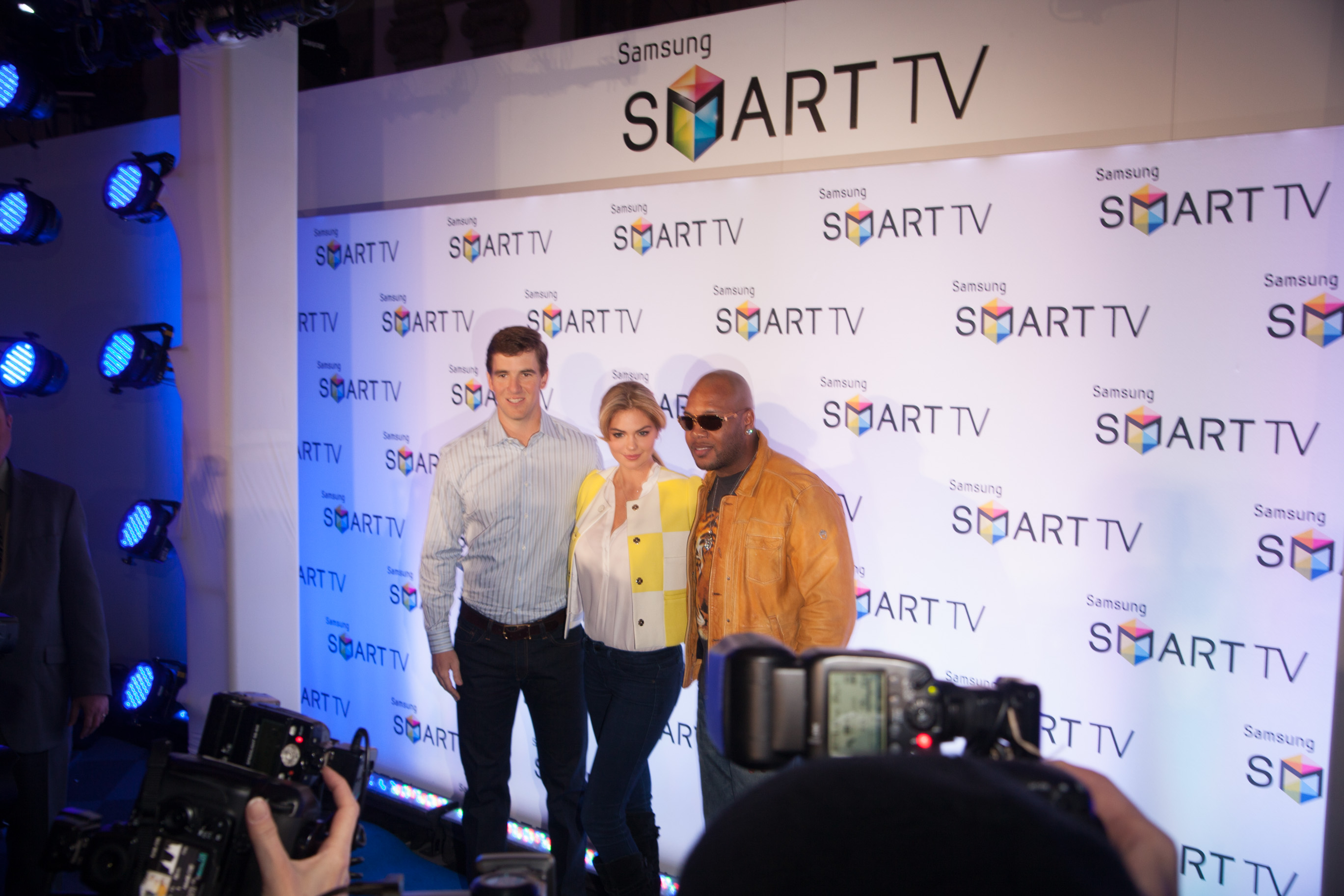 Samsung Partners with MMEink For Its Spring Launch